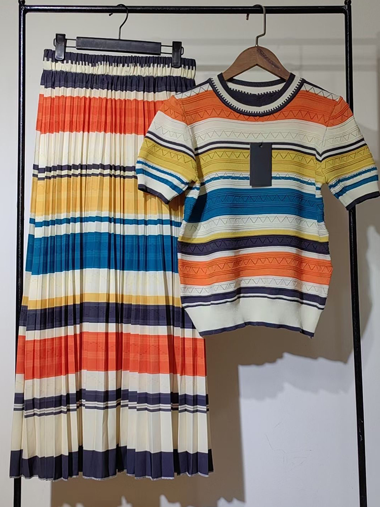 Retrowomen's spring/summer new - Home Office For Two recension och pris